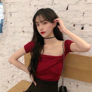 Short-sleeve Off-shoulder Twisted Top