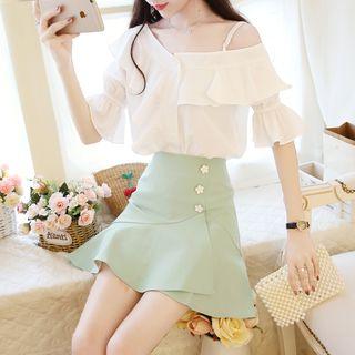 Elbow-sleeve Ruffled Cold Shoulder Top / A-line Mini Skirt