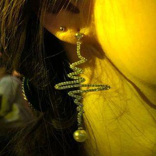 Heartbeat Rhinestone Asymmetrical Dangle Earring