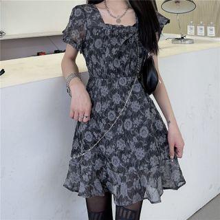 Short Sleeve Square Neck Flower Chiffon Mini Dress