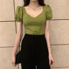 Puff-sleeve Top / High-waist Wide-leg Pants