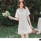 Short-bell-sleeve Lace A-line Dress