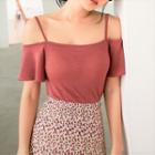 Short-sleeve Cold-shoulder Padded Knit Top