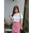 Round-neck Short-sleeve Avocado Embroidered T-shirt
