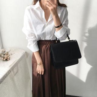 Hidden-button Square Tote Bag