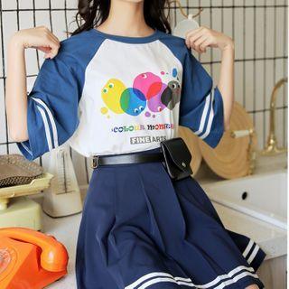 Cartoon Print Raglan Short-sleeve T-shirt / Mini A-line Pleated Skirt