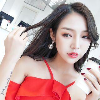 Hollow Out Statement Earring