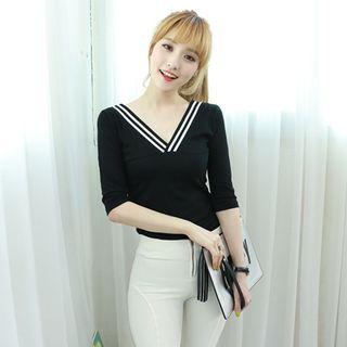 Contrast-trim Elbow Sleeve V-neck T-shirt