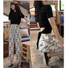 Short-sleeve Tie-back Cropped T-shirt / Butterfly Print Wide-leg Pants