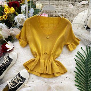 Short-sleeve Peplum Knit Top