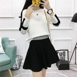 Set: Contrast Trim Sweater + A-line Skirt