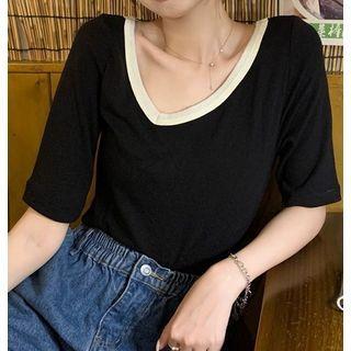 Short-sleeve Contrast Trim T-shirt T-shirt - One Size
