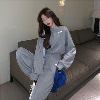 Set: Applique Cropped Sweatshirt + Harem Pants