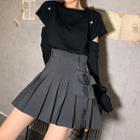 Detachable Sleeve T-shirt / Pleated Skirt