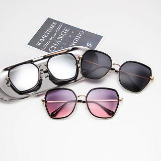 Geometric Oversized Metal Frame Sunglasses