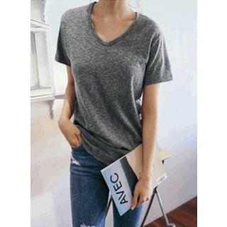 V-neck Short-sleeve Colored T-shirt