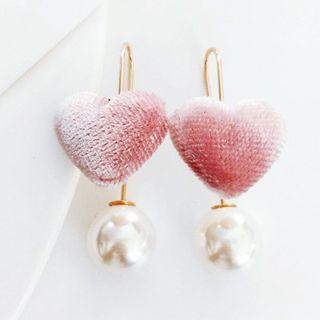 Velvet Heart Pearl Earring