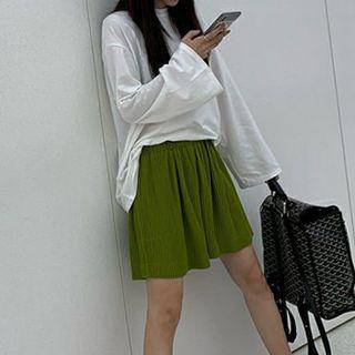 Long-sleeve T-shirt / Ribbed Shorts