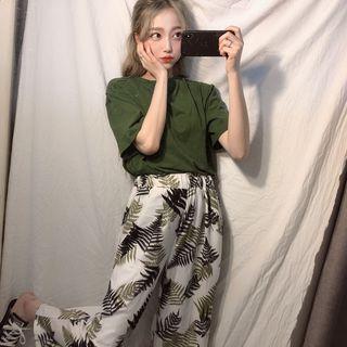 Elbow-sleeve T-shirt / Printed Wide-leg Pants