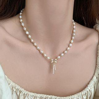 Bow Rhinestone Pendant Freshwater Pearl Choker 1pc - Gold & White - One Size
