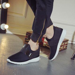 Low-top Casual Shoes