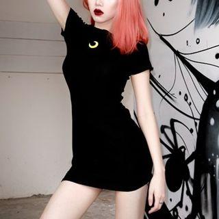 Short-sleeve Sheath T-shirt Dress Black - One Size