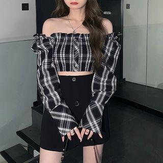 Off Shoulder Plaid Top / Plain Mini Skirt