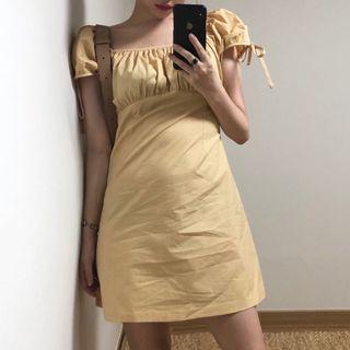 Short-sleeve Crinkled Mini A-line Dress