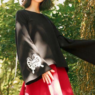 Butterfly Print Bell-sleeve Top