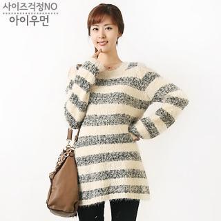 Cut-away Shoulder Stripe Furry-knit Top