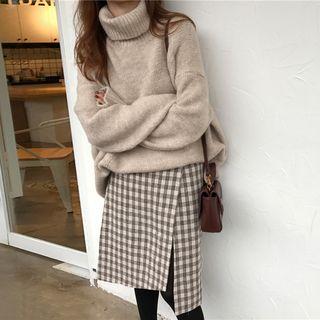 Turtleneck Slit Chunky Sweater / Plaid Asymmetrical A-line Skirt