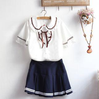 Set: Short-sleeve Shirt + Pleated Mini Skirt
