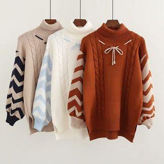 Striped Panel Turtle-neck Sweater