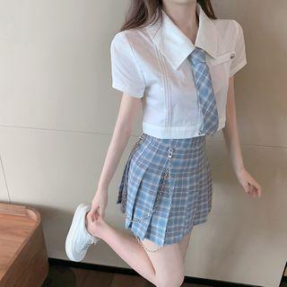 Short-sleeve Cropped Shirt / Neck-tie / Chain Strap / Mini A-line Skirt