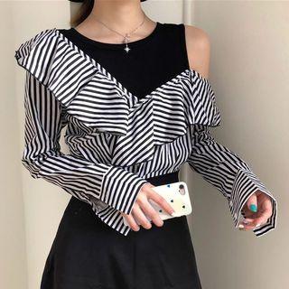 Mock Two-piece Ruffle-trim Top