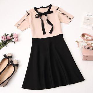 Short-sleeve Frill Trim A-line Knit Dress