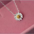 925 Sterling Silver Daisy Pendant Necklace Necklace - Daisy - One Size