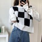 Round-neck Chessboard Long-sleeve Knit Top Black & White - One Size