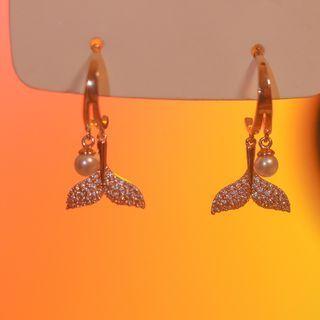 Rhinestone Whale Tail Drop Earring 1 Pair - Gold - One Size