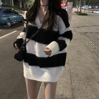 Loose-fit Colorblock Sweater Stripe - One Size