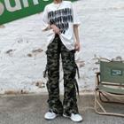 Mid-rise Camo Print Cargo Loose-fit Pants