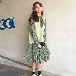 Back Slit Knit Vest / Floral Long-sleeve Dress