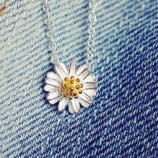 Small Daisy Pendant As Shown In Figure - One Size