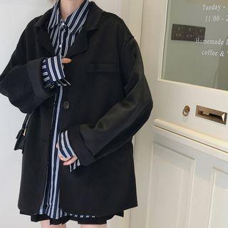 Single Breasted Blazer / Striped Shirt