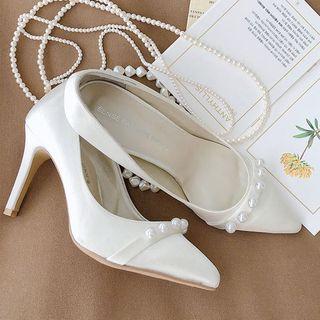 Faux-pearl Trim Pumps