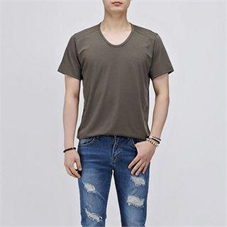 Short-sleeve U-neck Colored T-shirt