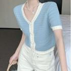 Short-sleeve Contrast Trim V-neck Knit Cropped Top Sky Blue - One Size