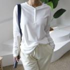 Round-neck Dip-back Henley