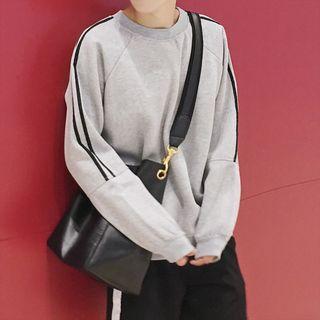 Long-sleeved Loose-fit Crewneck Sweatshirt