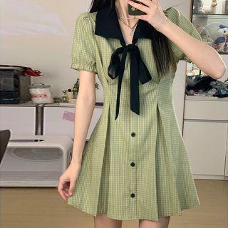 Short-sleeve Tie Neck Plaid A-line Shirt Dress